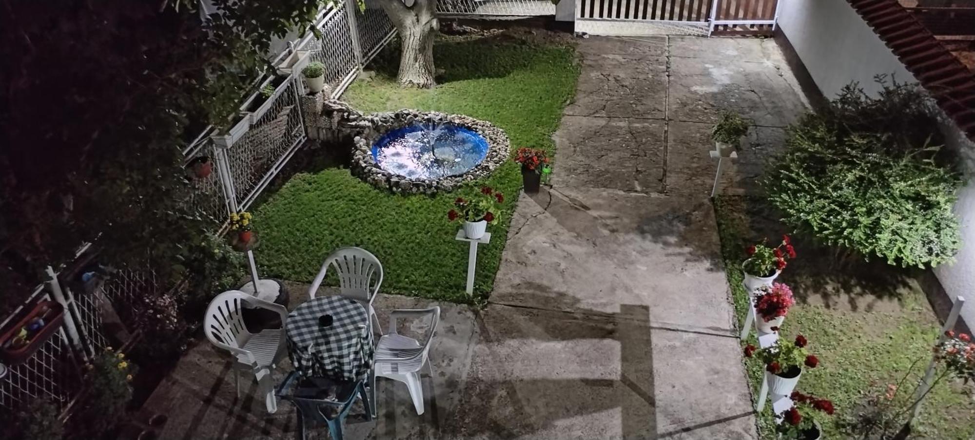 Sobe Lara Apartment Donji Milanovac Bagian luar foto