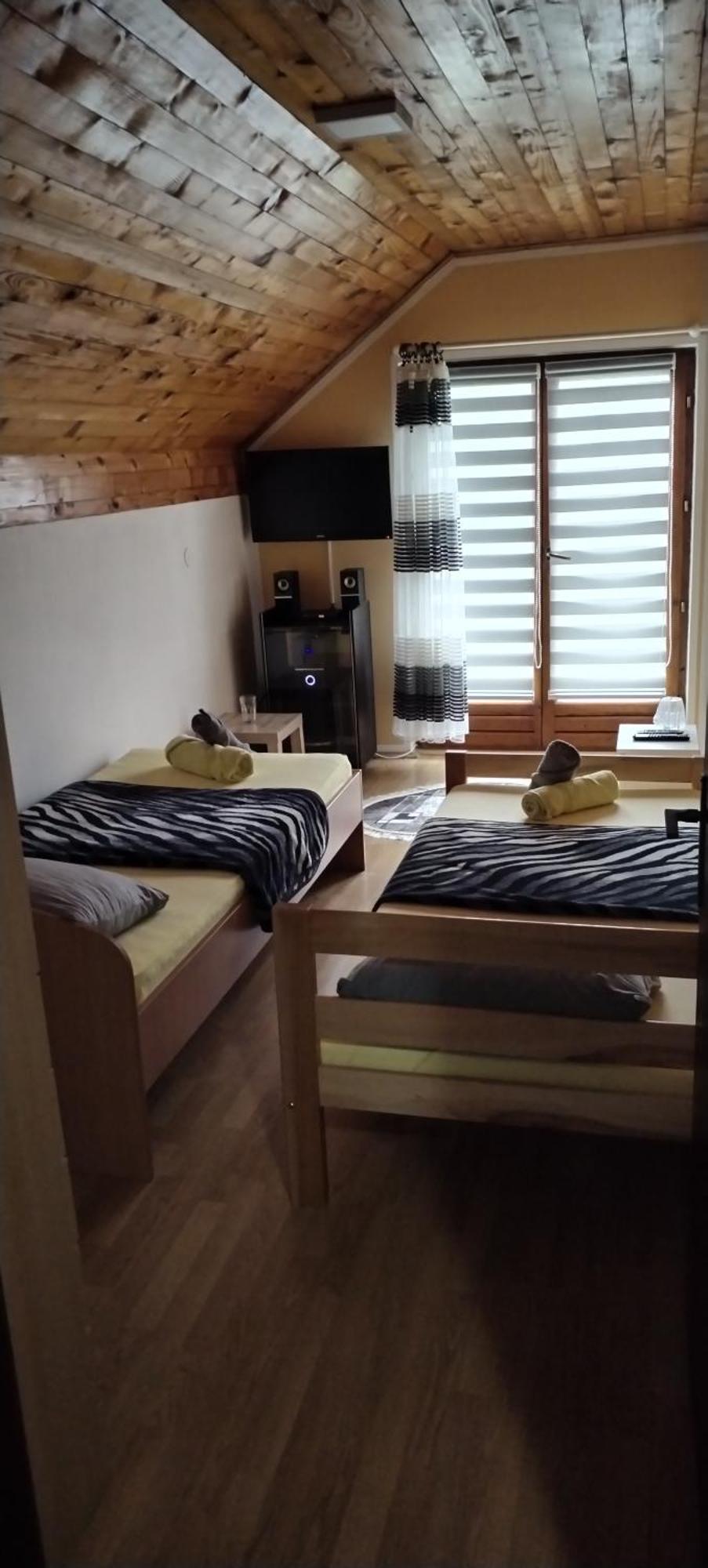 Sobe Lara Apartment Donji Milanovac Bagian luar foto